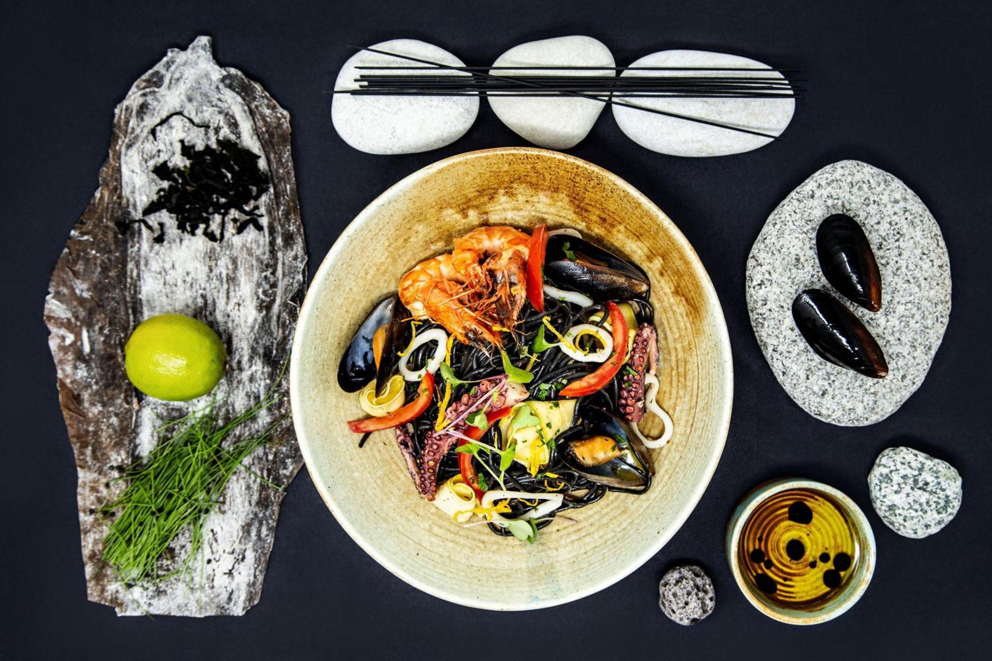 Sheraton Batumi Hotel Екстериор снимка Seafood salad
