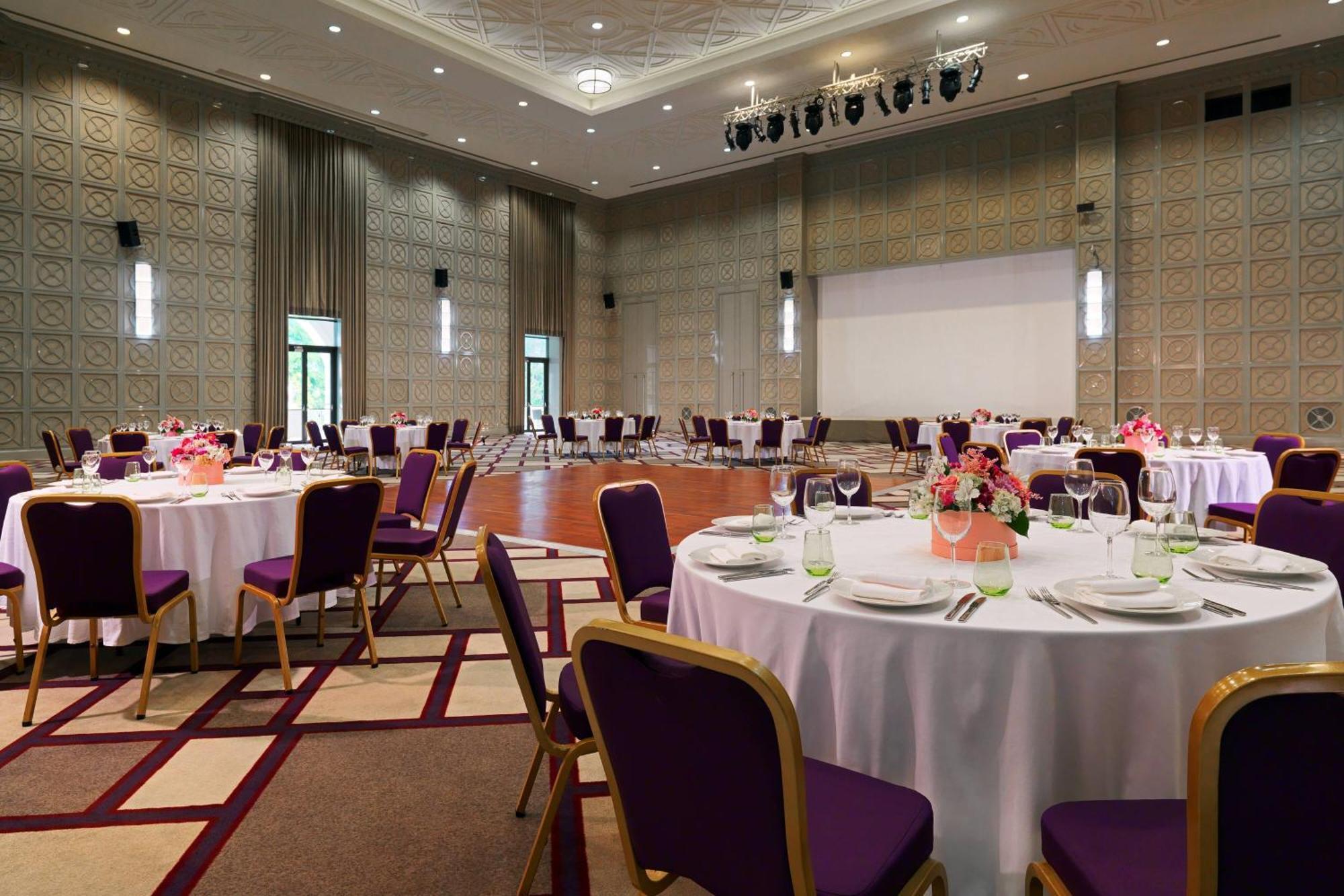 Sheraton Batumi Hotel Екстериор снимка The ballroom